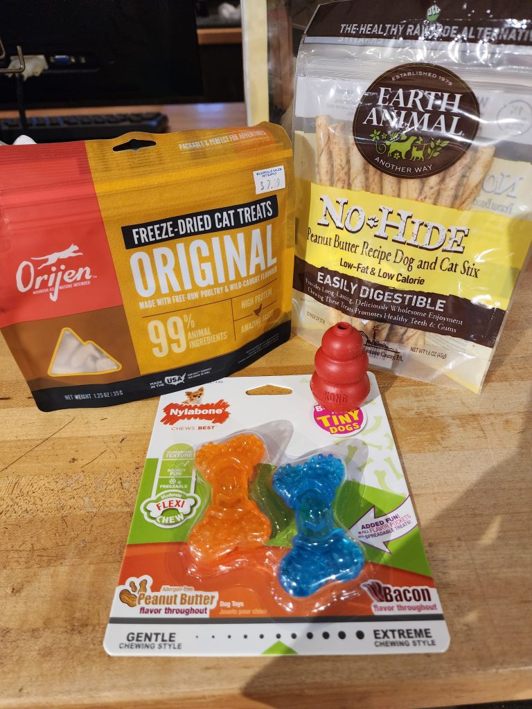 Treats & Teething Chews